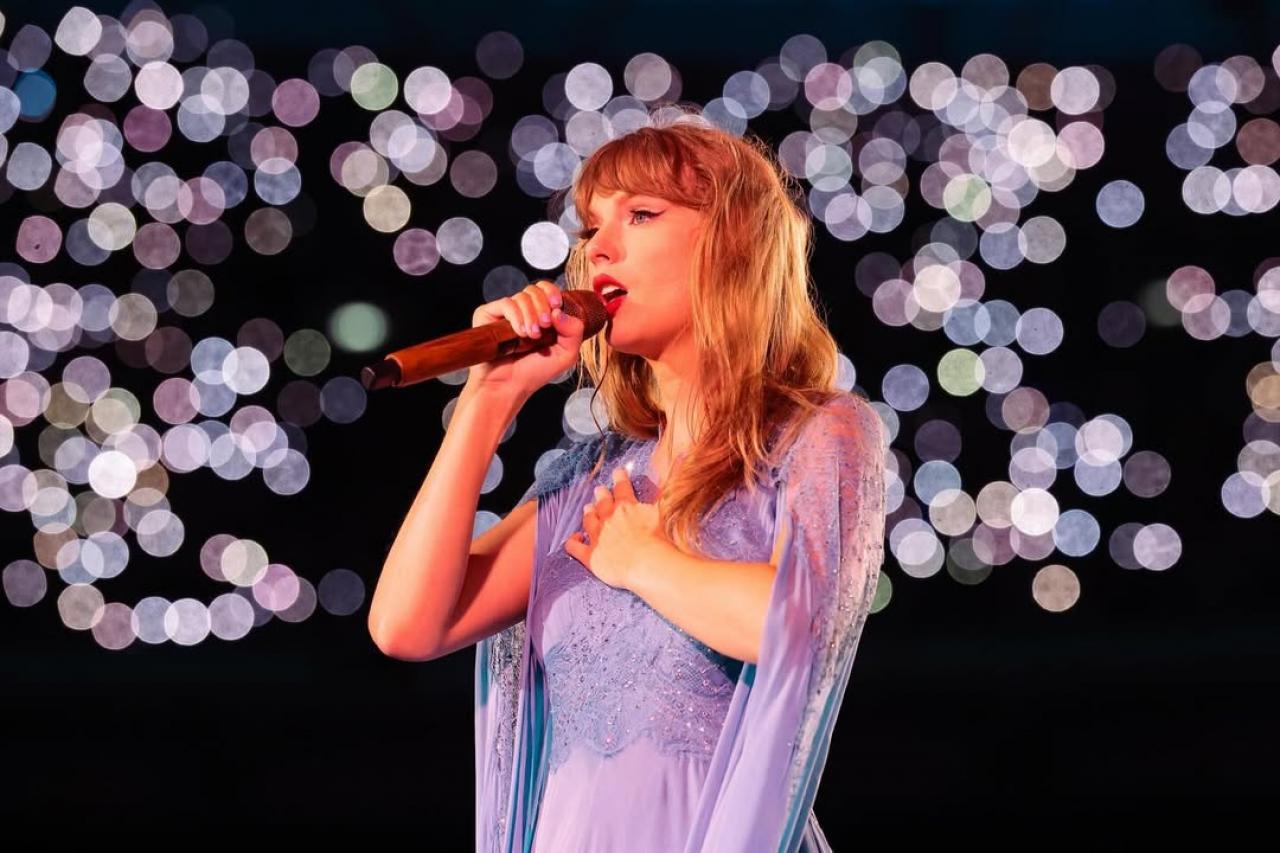 https://www.instagram.com/taylorswift